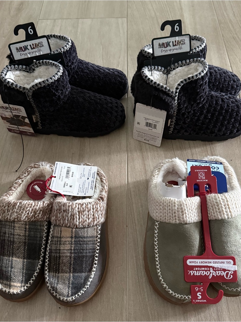 Muk Luks and Dearfoams Slipper Bundle Size 5-6 NEW 4 slippers
